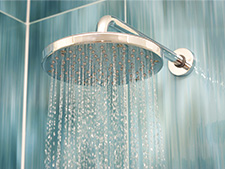 Prysznic - domowy sposób na jędrne ciało
