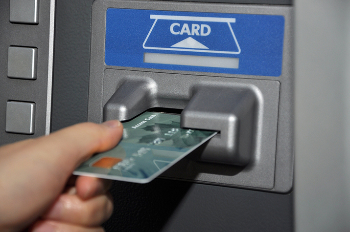 Karta kredytowa – konto z debetem