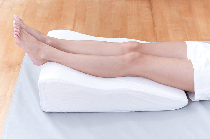 Odpoczywające nogi kobiety