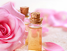Olejek różany -składnik na domowy szampon