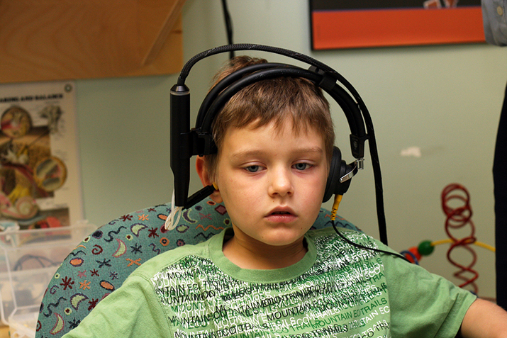 Badanie słuchu dziecka